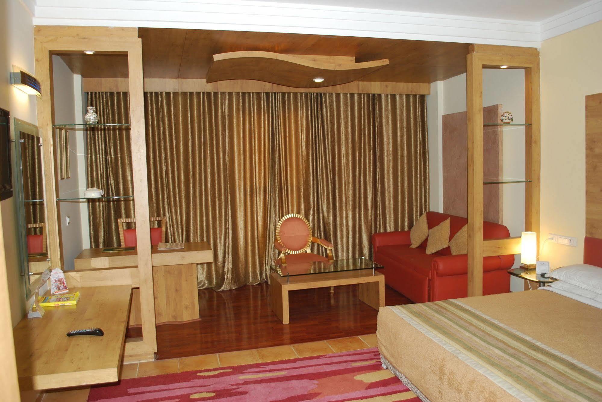 K C Residency Katra Katra (Jammu and Kashmir) Exterior foto